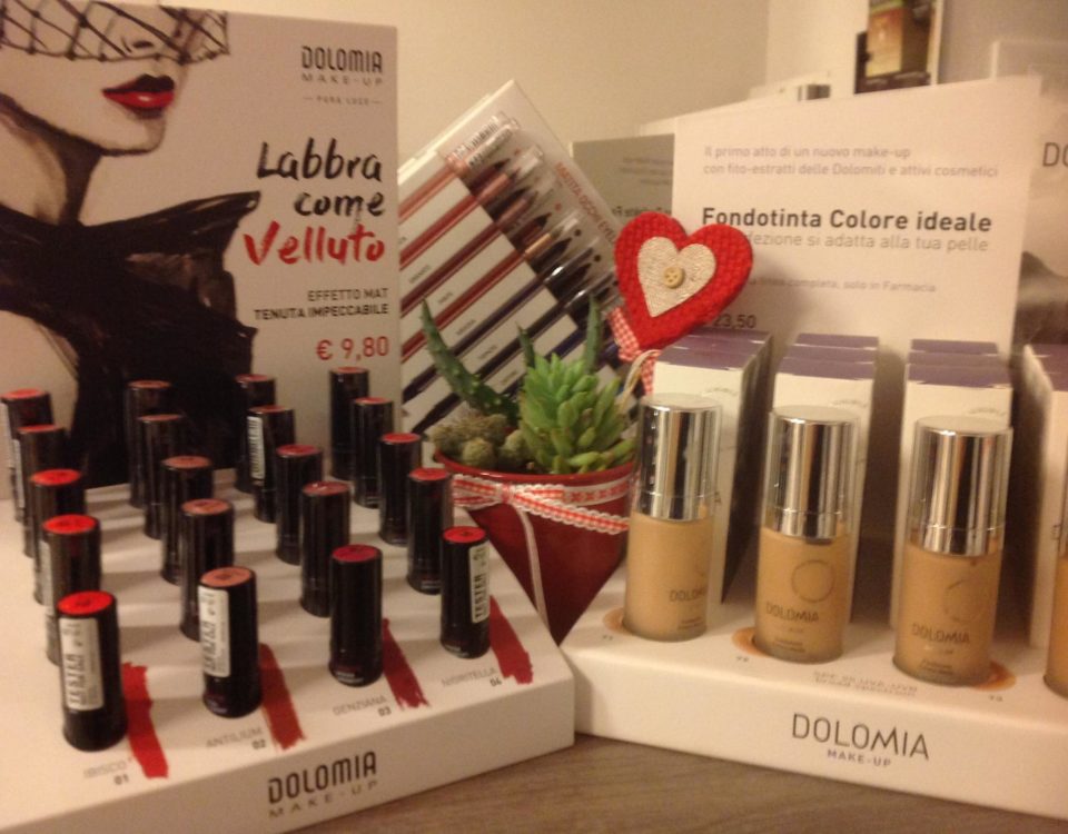 Dolomia Make-up